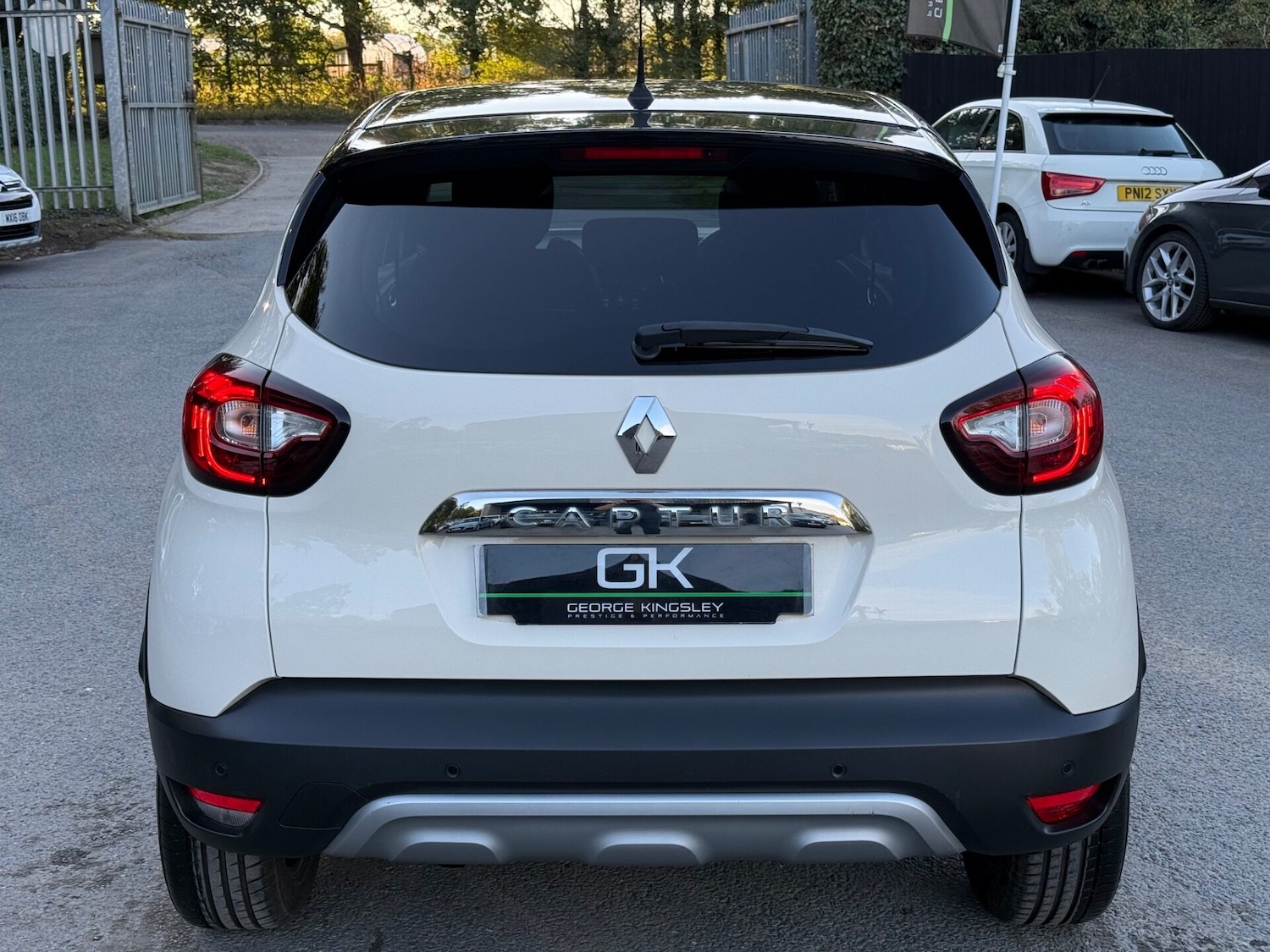 Used Renault Captur 2017 for sale - 76126596: Photo 7