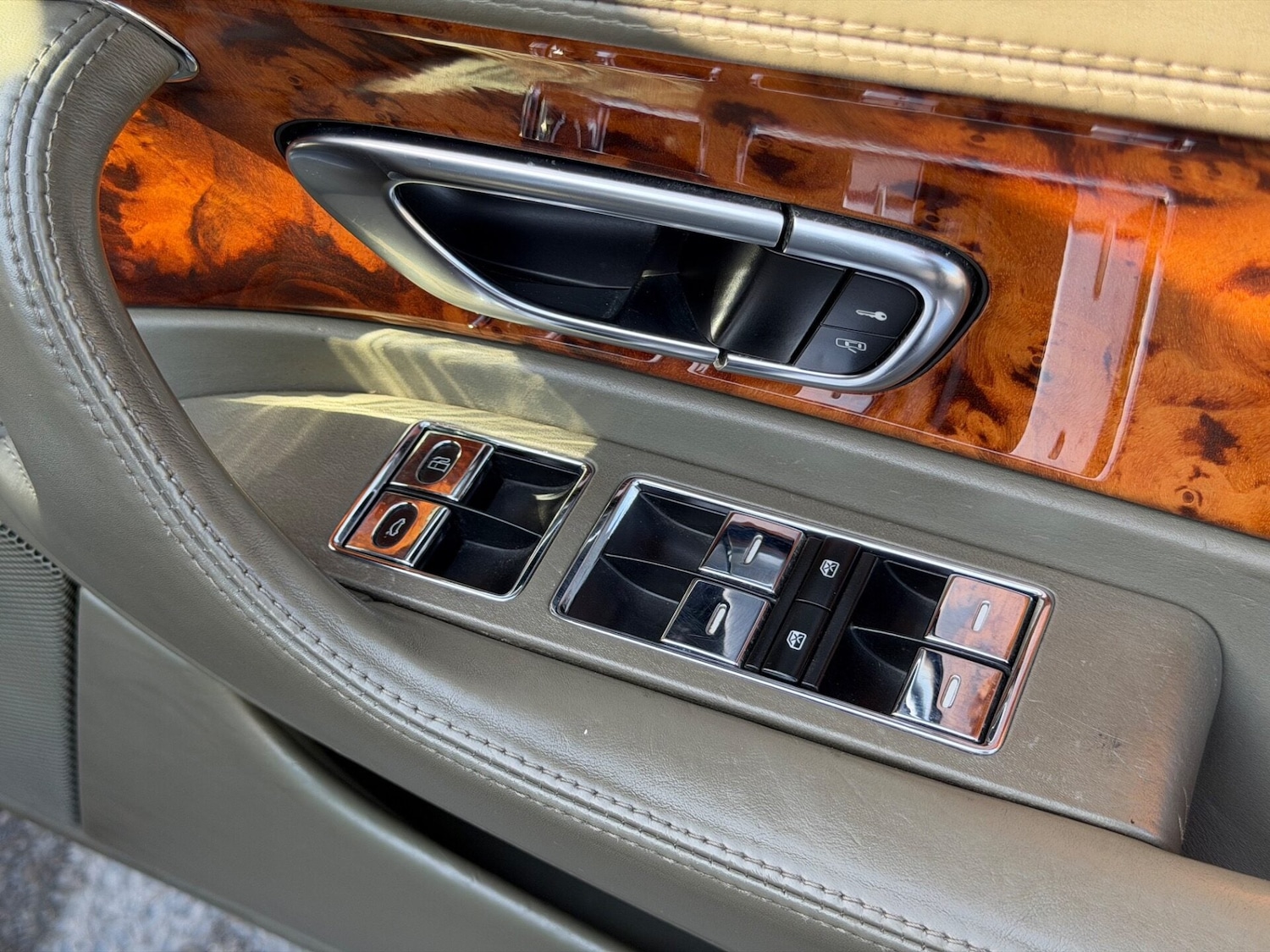 Used Bentley Continental 2004 for sale - 77789391: Photo 33