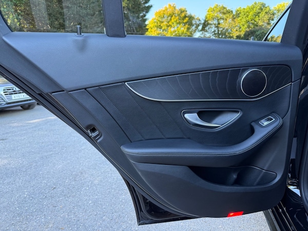 Used Mercedes-Benz C-Class 2018 for sale - 76192866: Photo 30