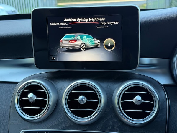 Used Mercedes-Benz C-Class 2018 for sale - 76192866: Photo 43