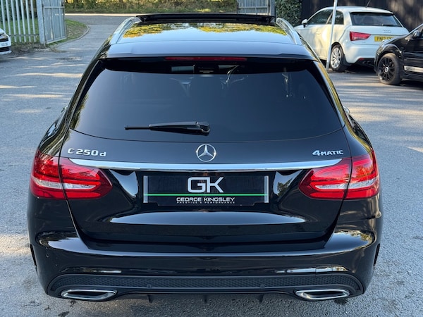 Used Mercedes-Benz C-Class 2018 for sale - 76192866: Photo 8