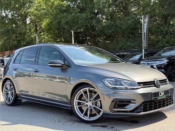 Volkswagen - Golf