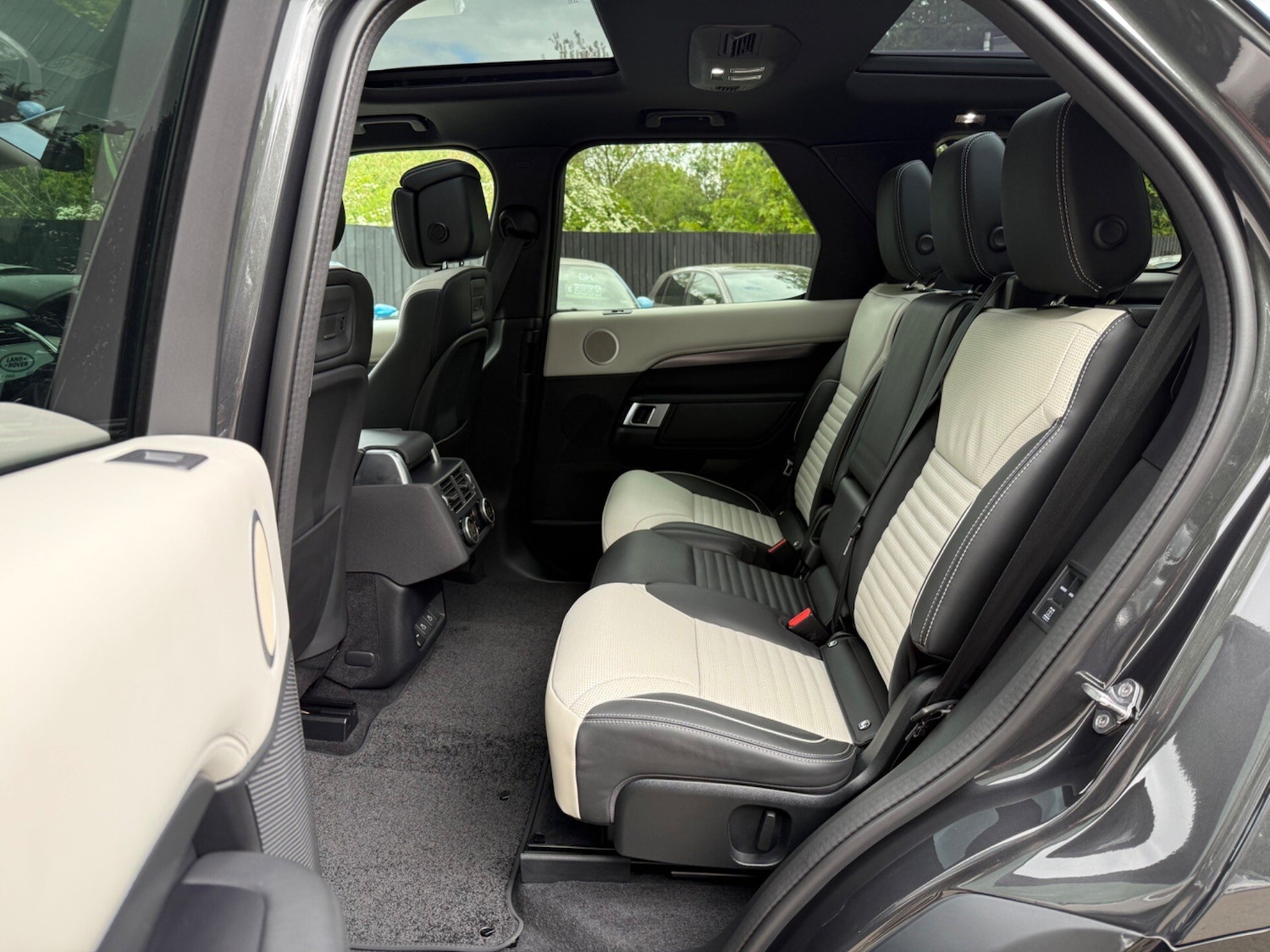 Vehicle 29
