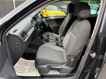 Used Volkswagen Tiguan 2017 for sale - 75511401: Photo