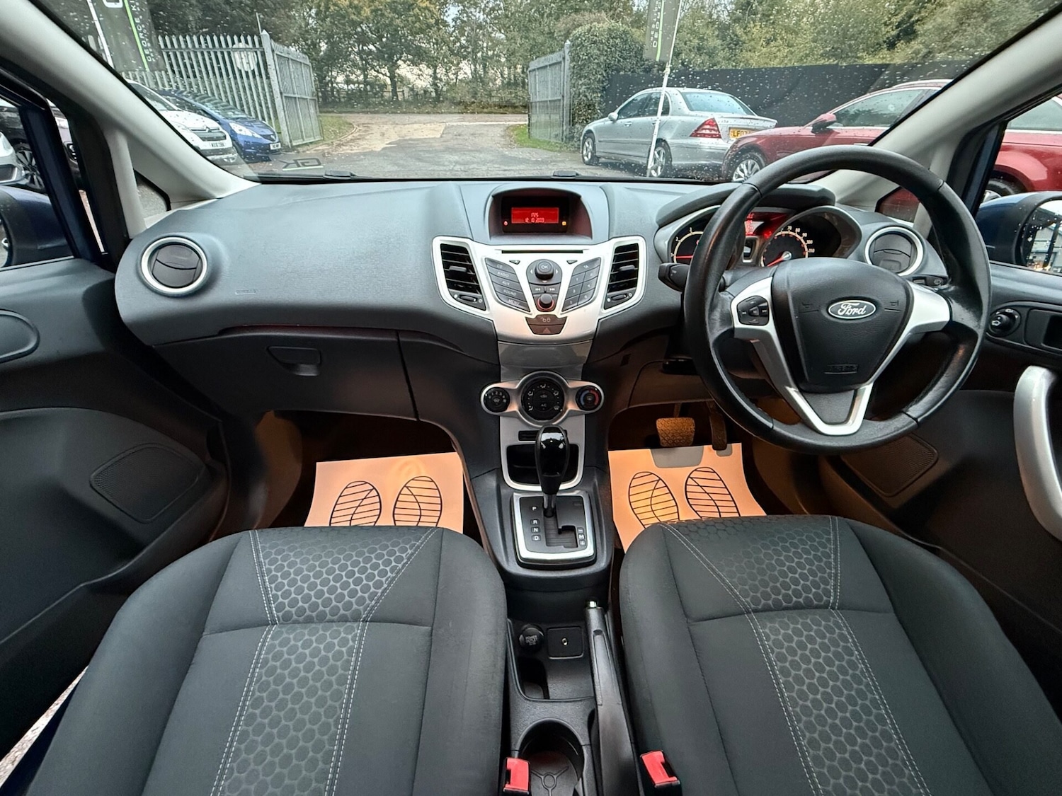 Used Ford Fiesta 2009 for sale - 76352365: Photo 13