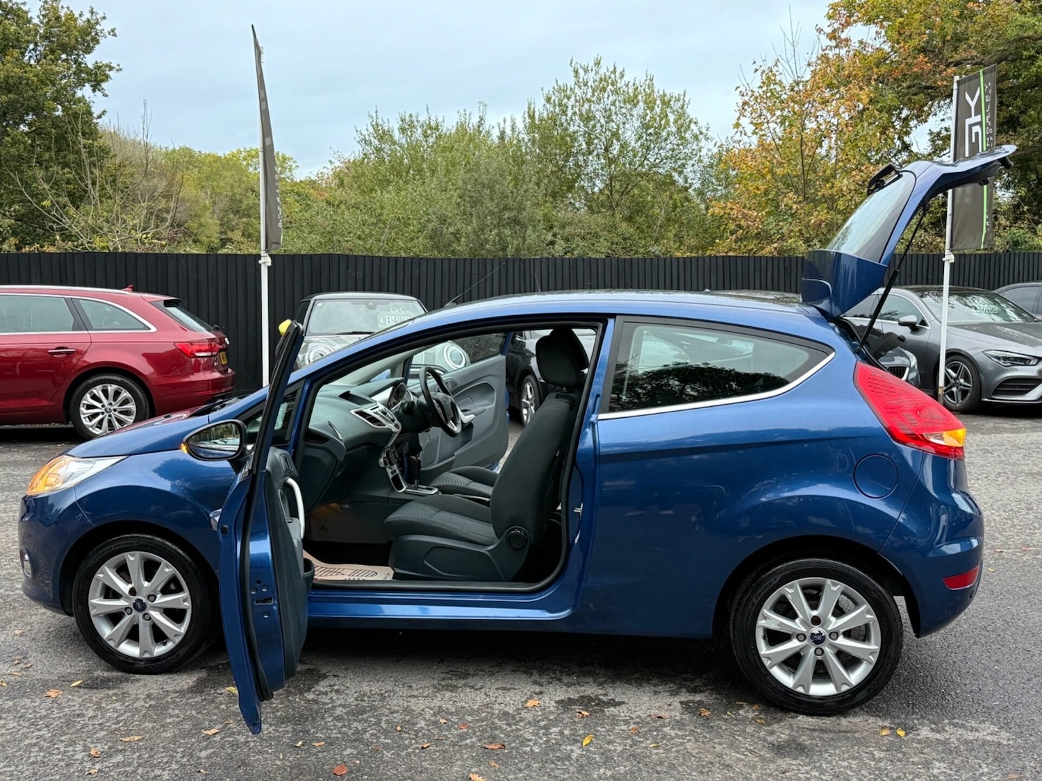 Used Ford Fiesta 2009 for sale - 76352365: Photo 21