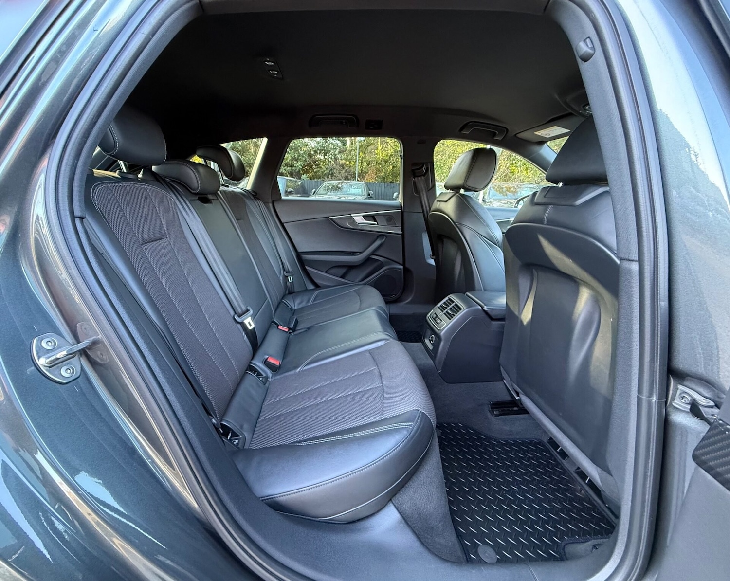 Used Audi A4 2017 for sale - 76611258: Photo 17