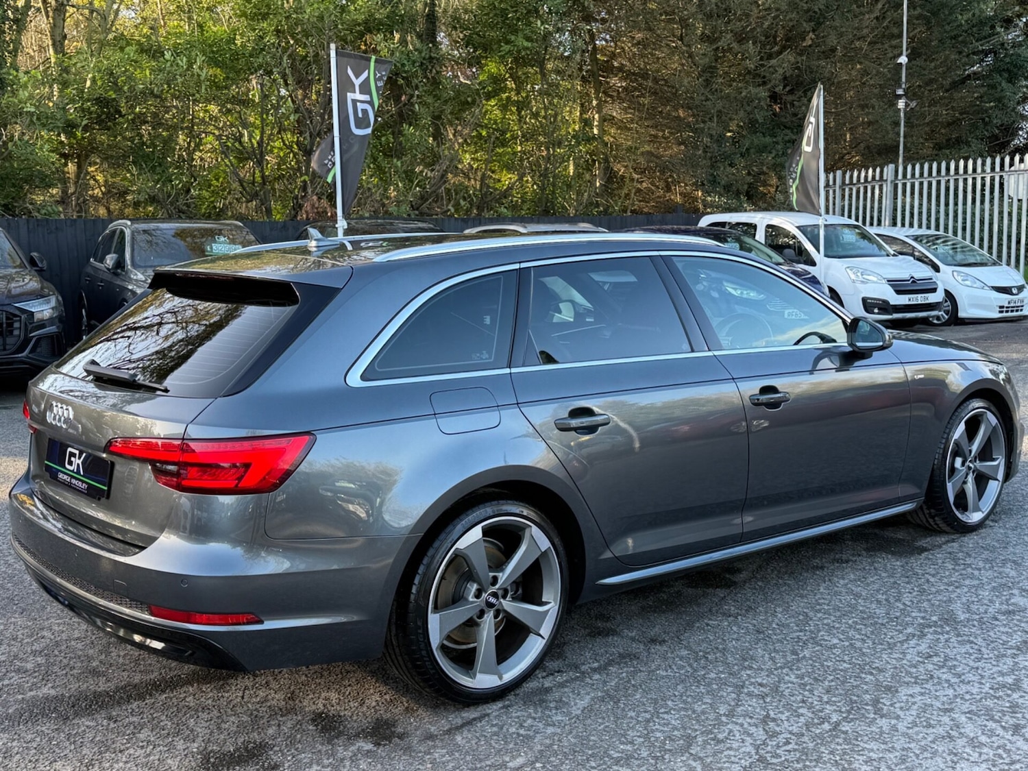 Used Audi A4 2017 for sale - 76611258: Photo 6