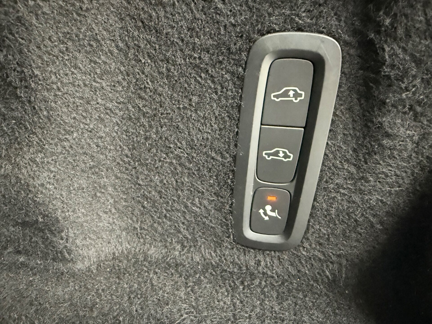 Used Volvo XC60 2019 for sale - 76129198: Photo 51