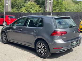 Used Volkswagen Golf 2017 for sale - 75271999: Photo