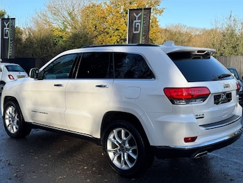 Used Jeep Grand Cherokee 2017 for sale - 76791370: Photo