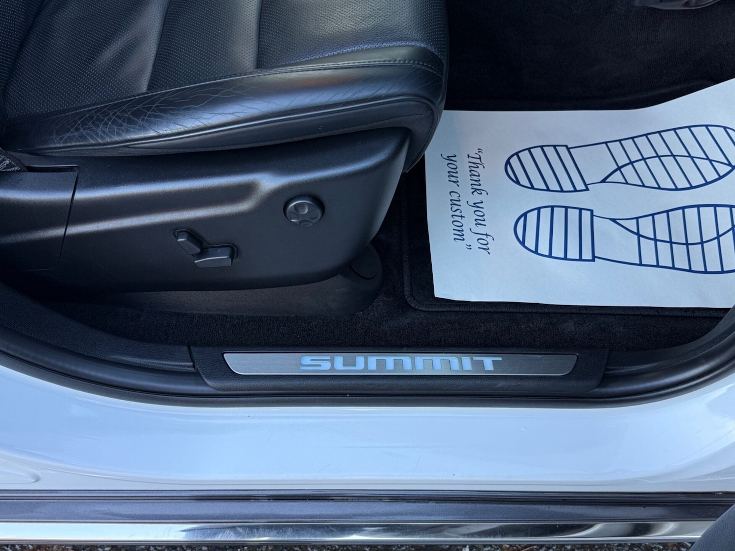 Used Jeep Grand Cherokee 2017 for sale - 76791370: Photo 42