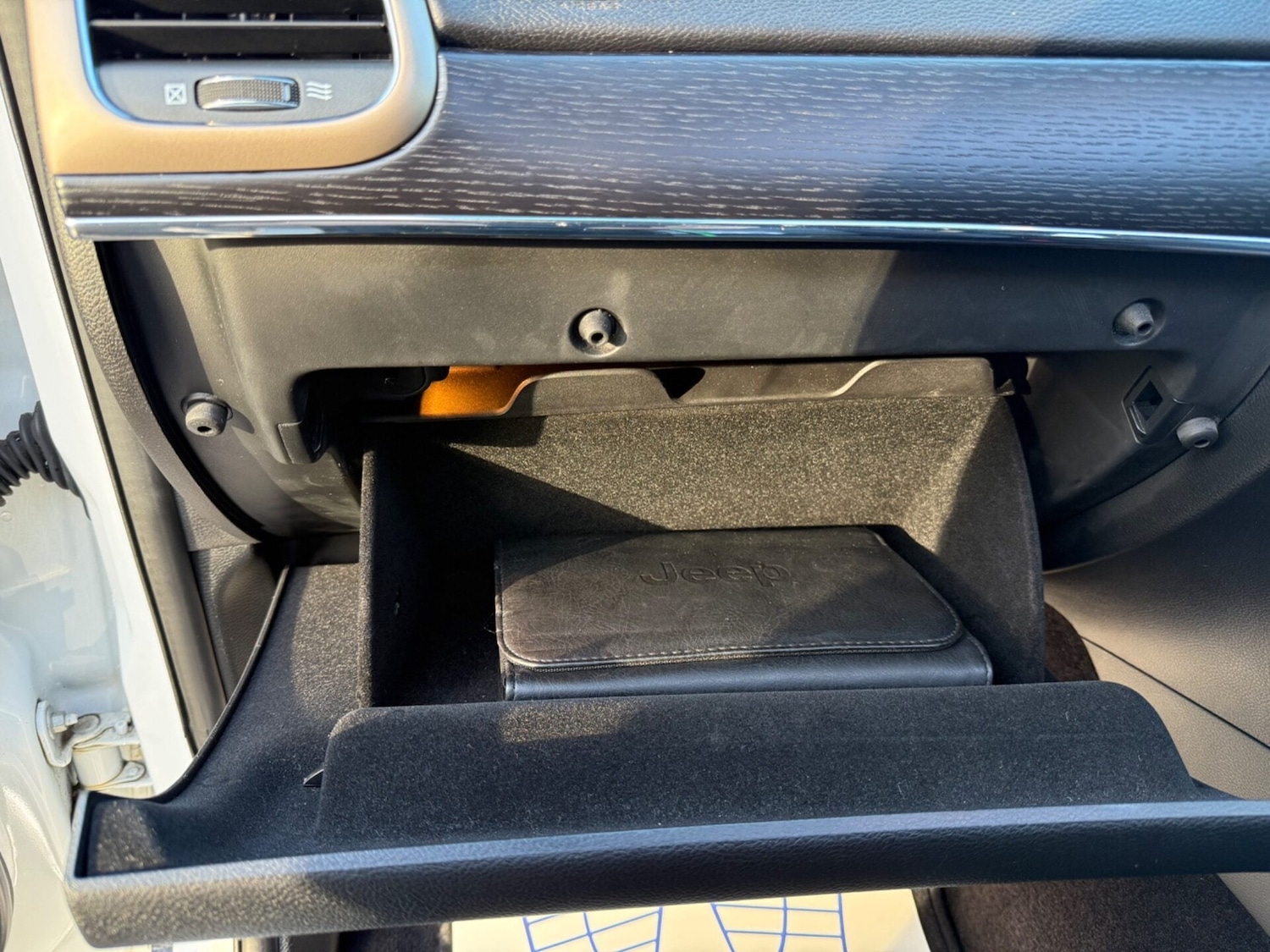 Used Jeep Grand Cherokee 2017 for sale - 76791370: Photo 69