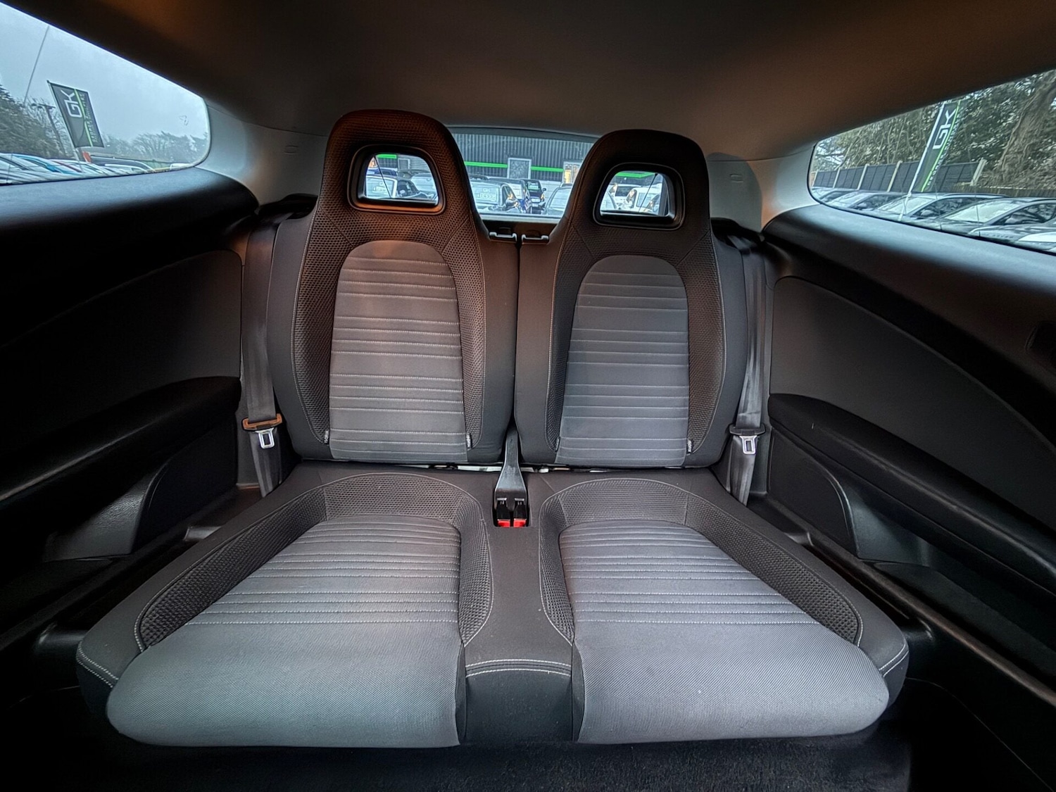 Used Volkswagen Scirocco 2010 for sale - 77844846: Photo 16