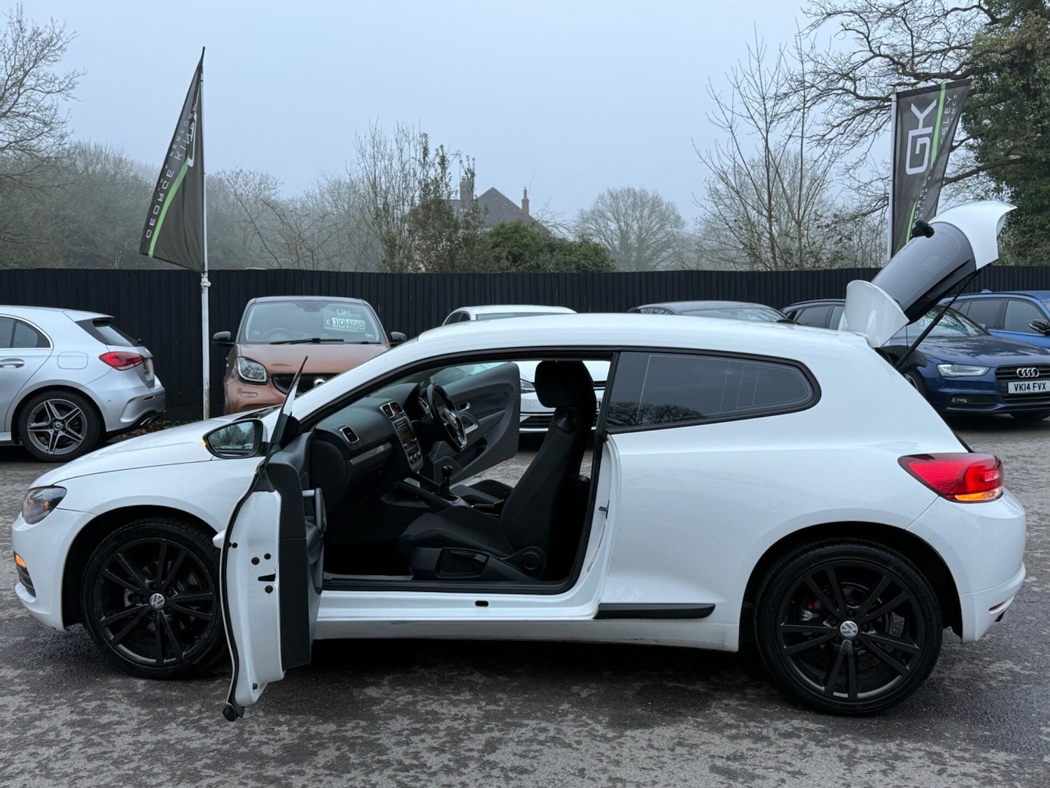 Used Volkswagen Scirocco 2010 for sale - 77844846: Photo 17