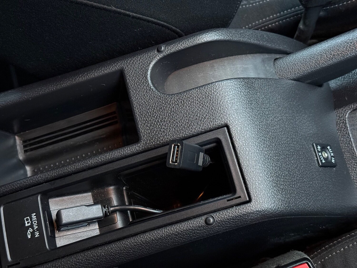 Used Volkswagen Scirocco 2010 for sale - 77844846: Photo 33