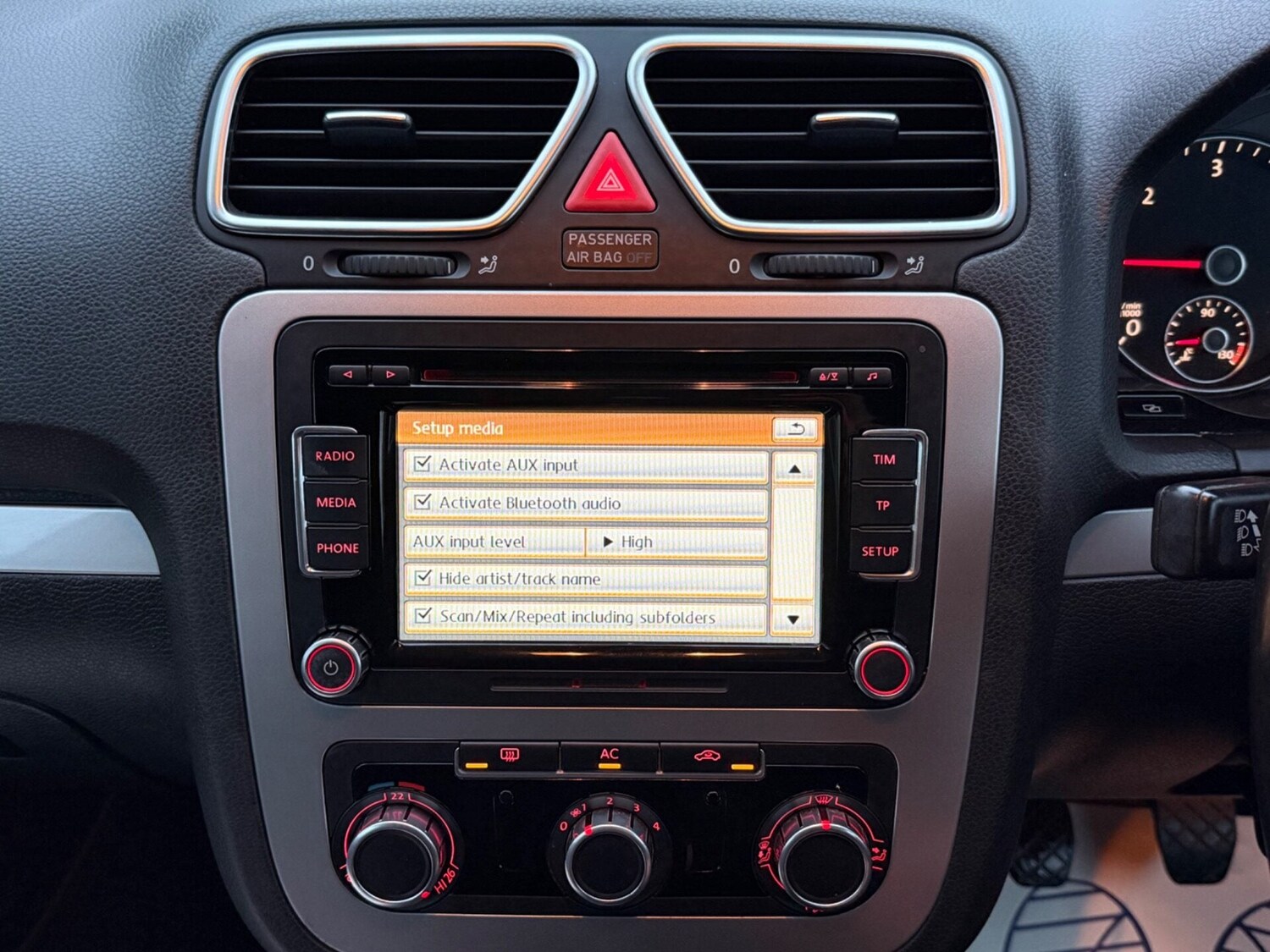 Used Volkswagen Scirocco 2010 for sale - 77844846: Photo 36