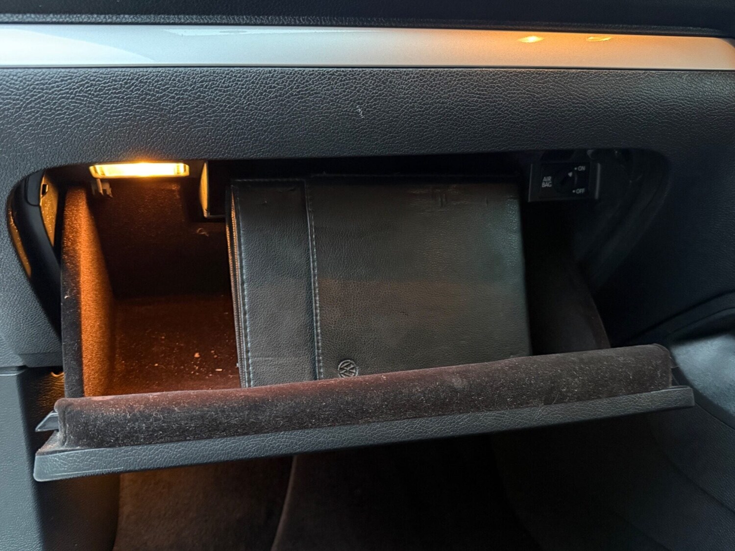 Used Volkswagen Scirocco 2010 for sale - 77844846: Photo 38