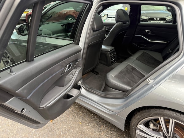 Used BMW 3 Series 2024 for sale - 76331173: Photo 29