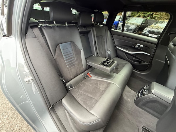 Used BMW 3 Series 2024 for sale - 76331173: Photo 31