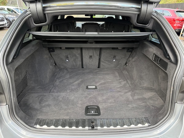 Used BMW 3 Series 2024 for sale - 76331173: Photo 56