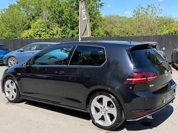 Used Volkswagen Golf 2017 for sale - 78567017: Photo