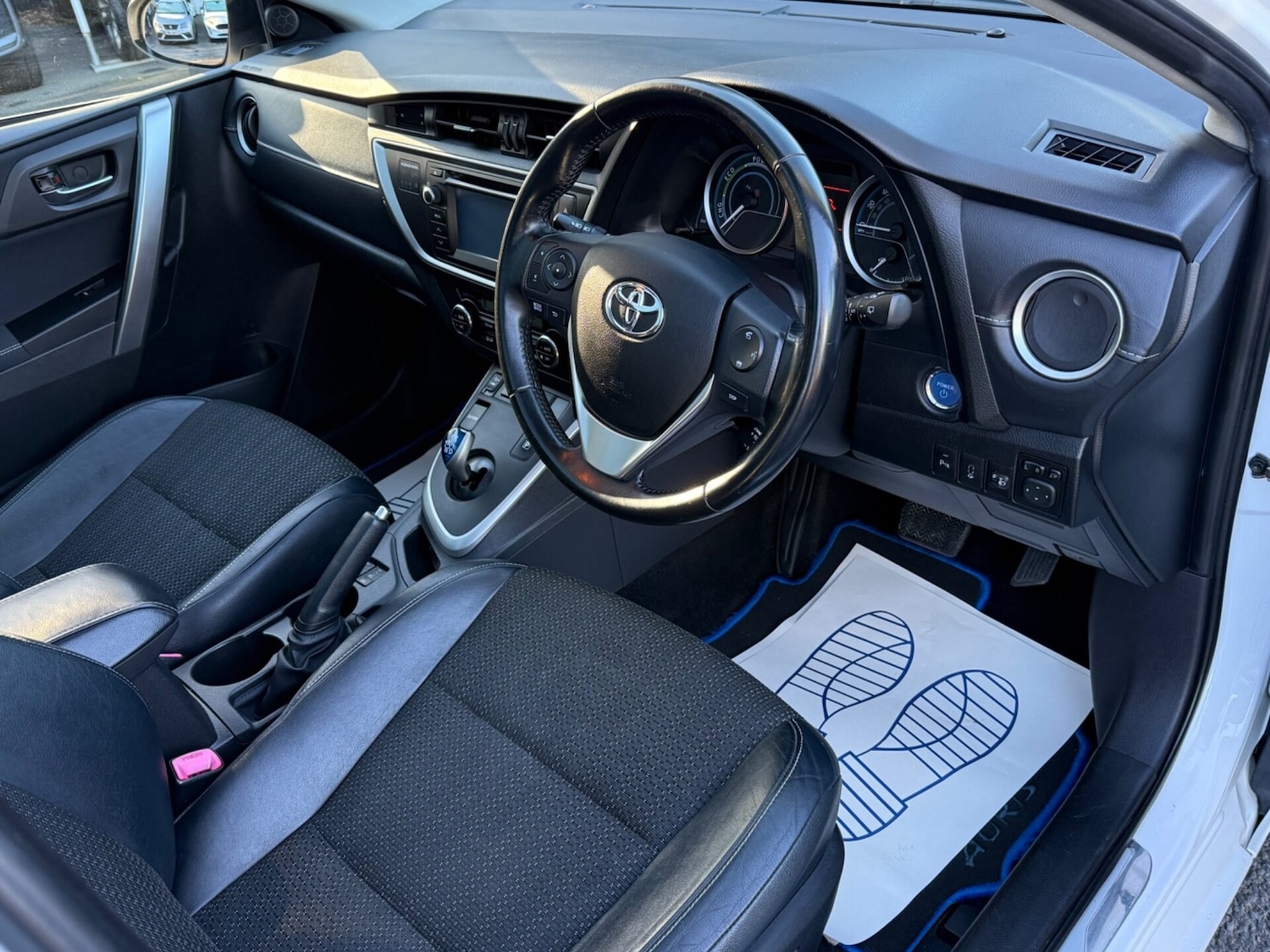 Used Toyota Auris 2014 for sale - 76662585: Photo 15