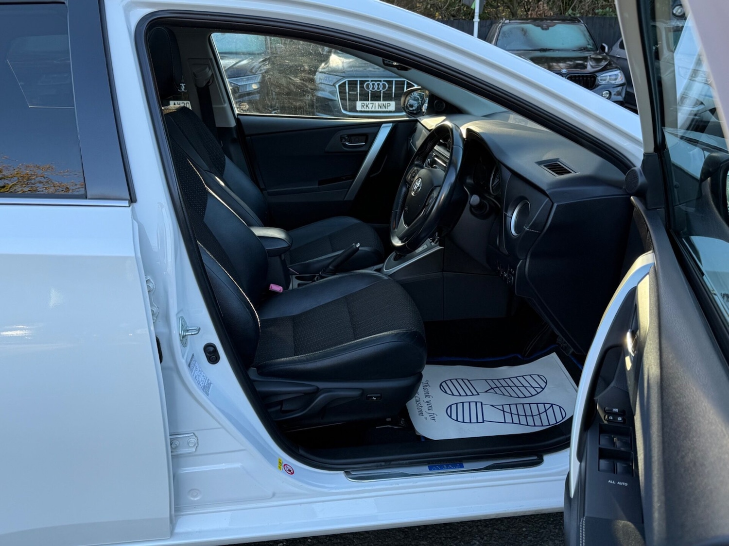 Used Toyota Auris 2014 for sale - 76662585: Photo 16