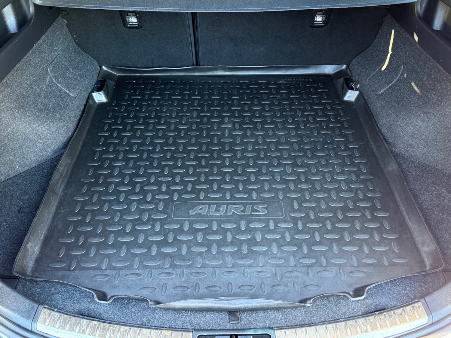 Used Toyota Auris 2014 for sale - 76662585: Photo 19