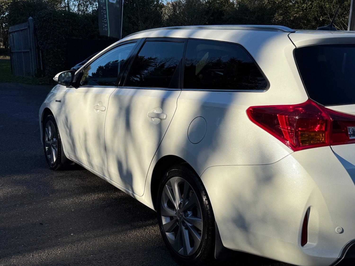Used Toyota Auris 2014 for sale - 76662585: Photo 2