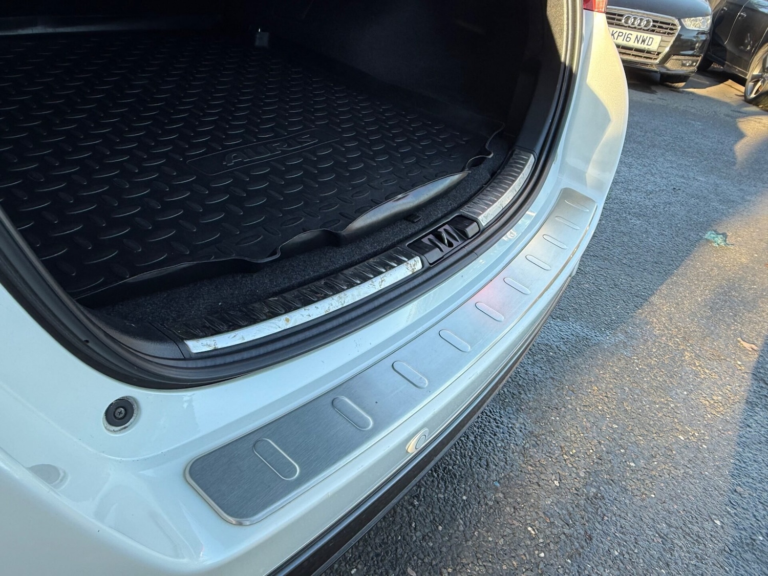 Used Toyota Auris 2014 for sale - 76662585: Photo 53