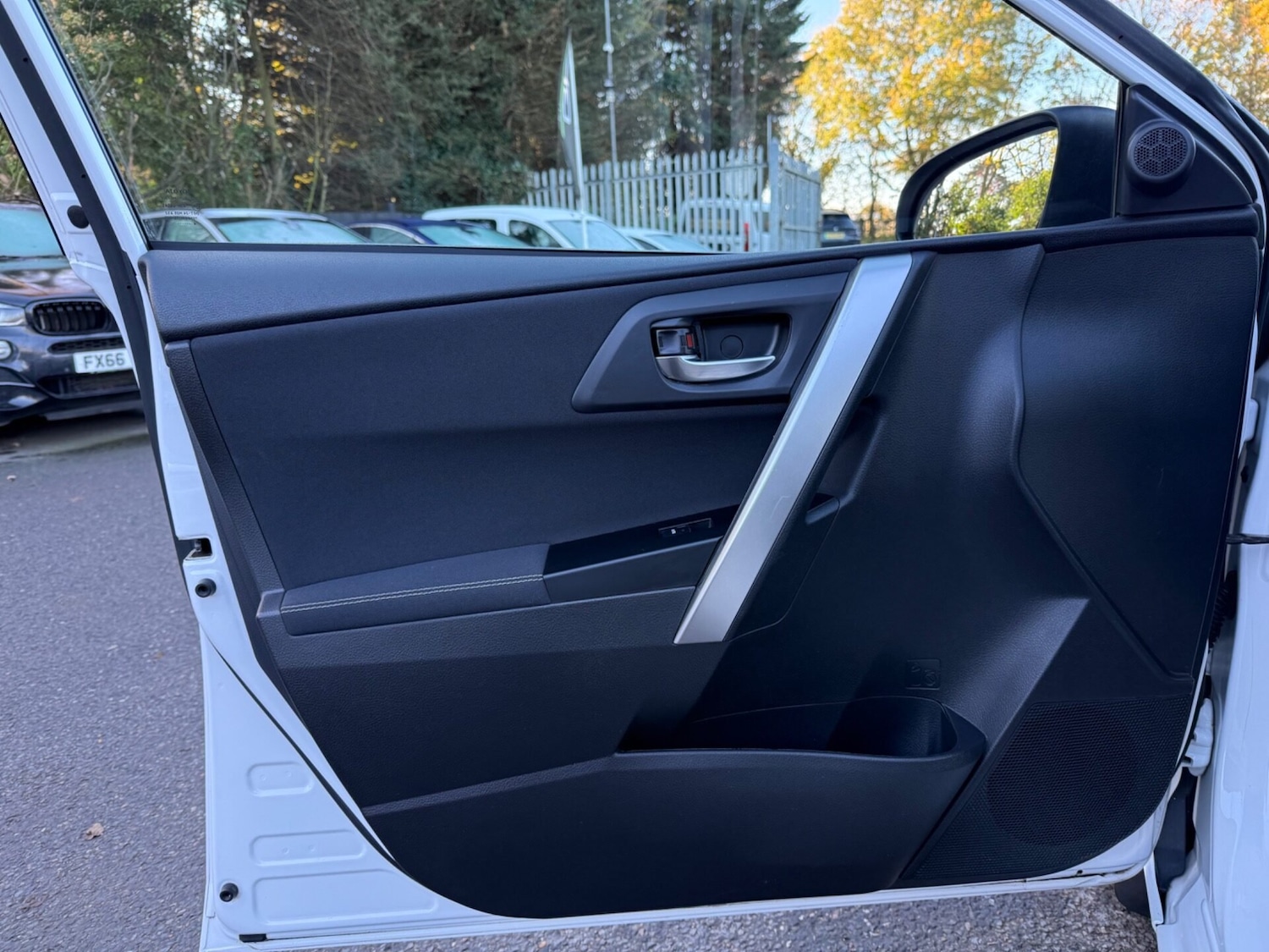 Used Toyota Auris 2014 for sale - 76662585: Photo 61