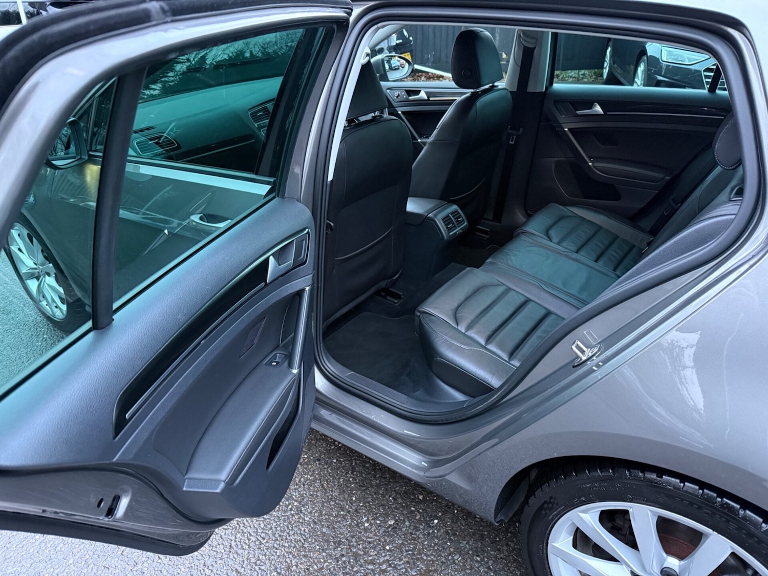 Used Volkswagen Golf 2015 for sale - 77310542: Photo 24