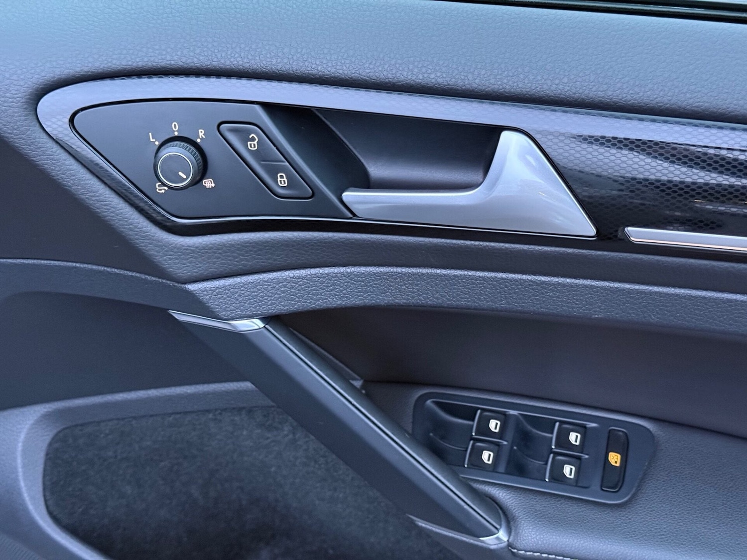 Used Volkswagen Golf 2015 for sale - 77310542: Photo 31