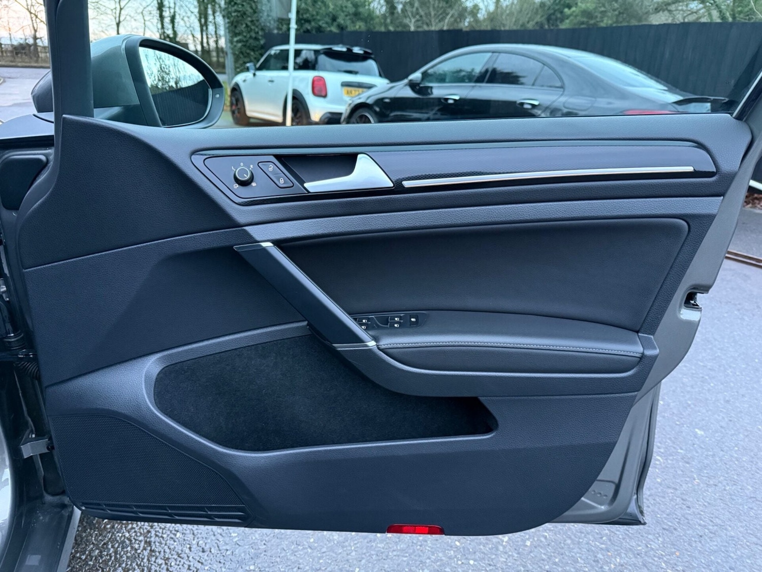 Used Volkswagen Golf 2015 for sale - 77310542: Photo 32