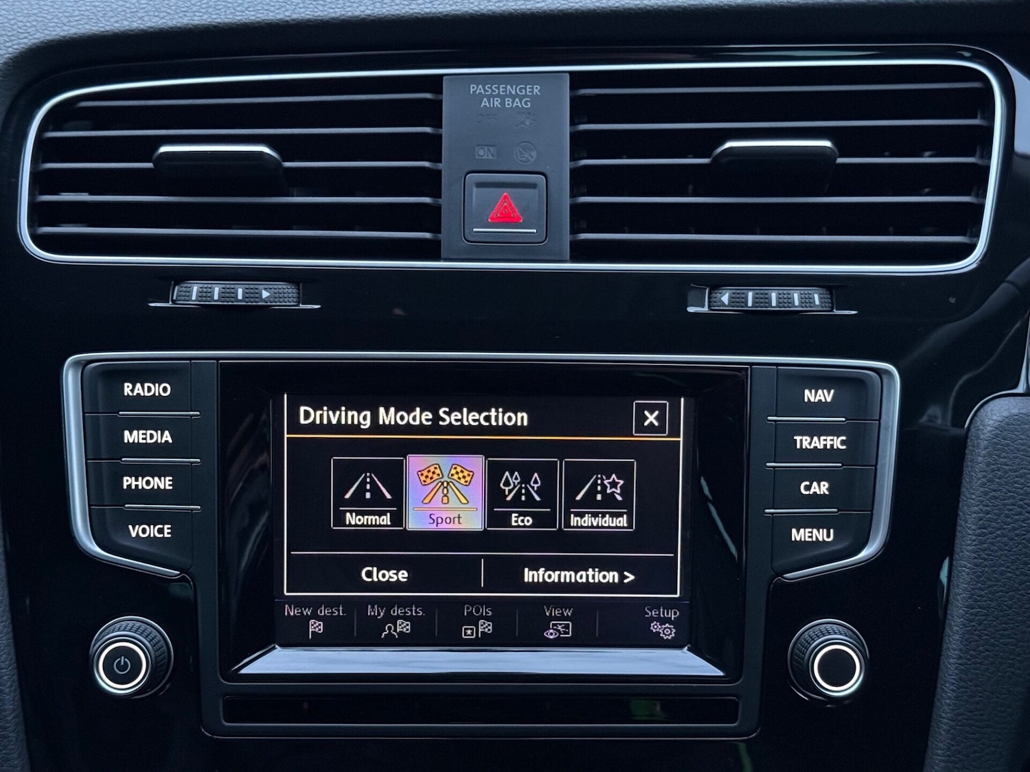 Used Volkswagen Golf 2015 for sale - 77310542: Photo 36