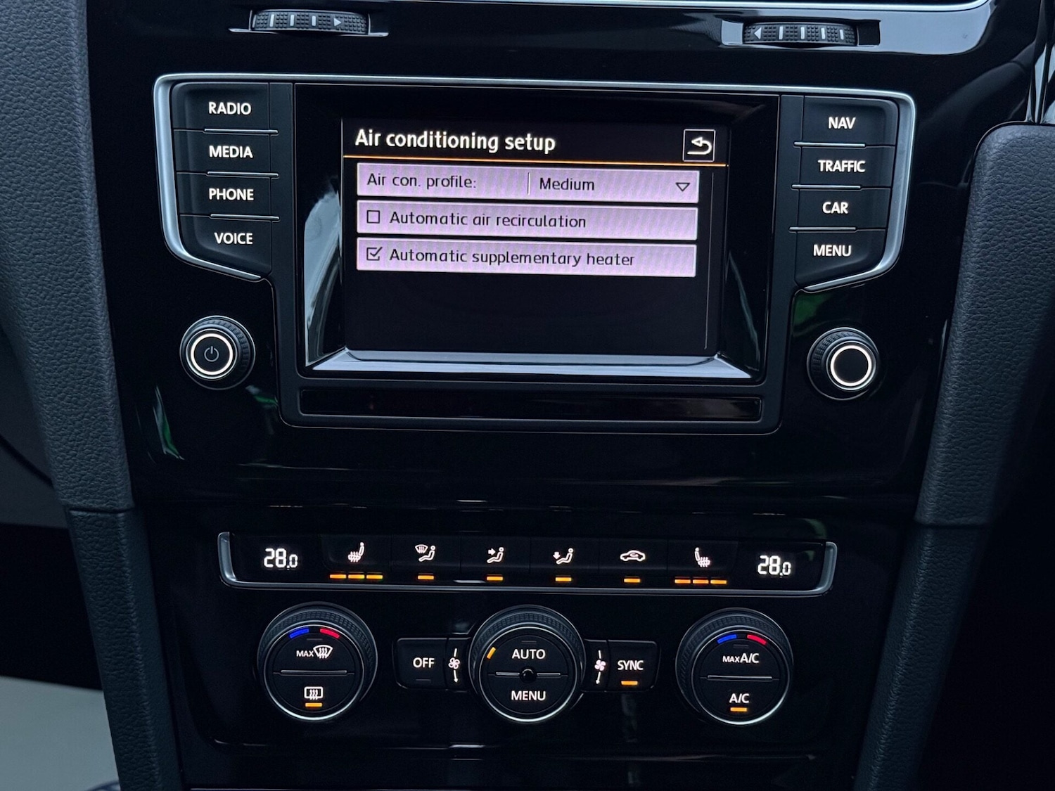 Used Volkswagen Golf 2015 for sale - 77310542: Photo 39