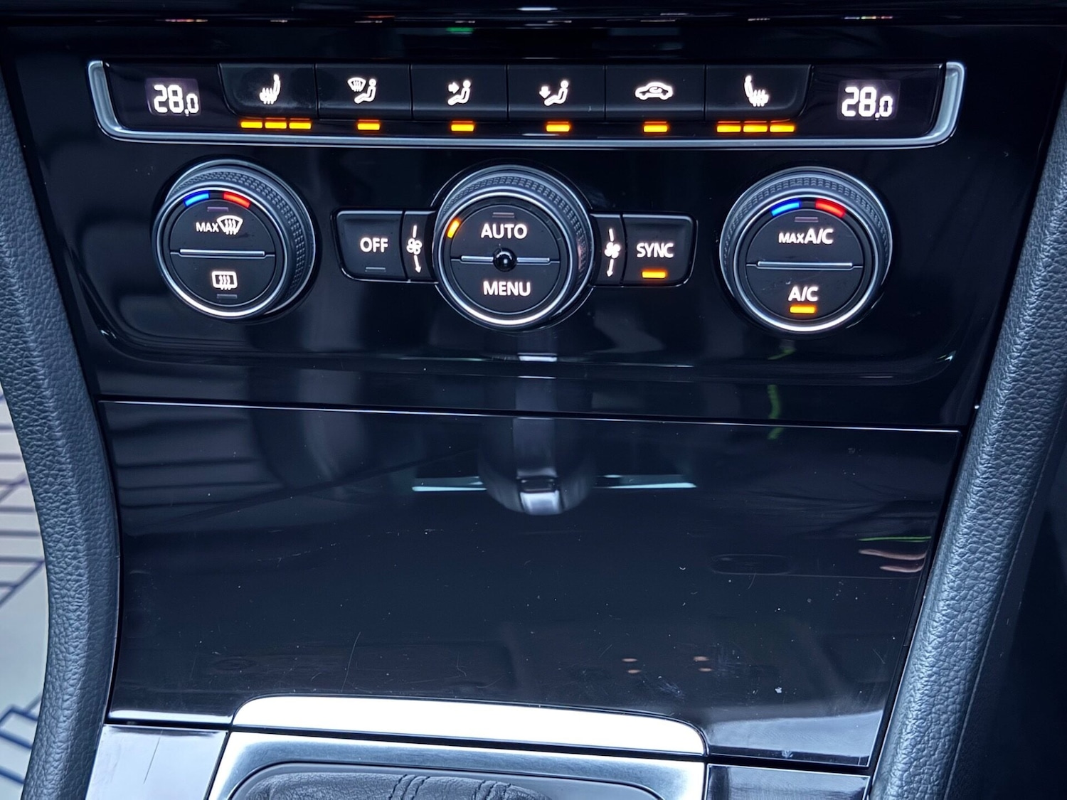 Used Volkswagen Golf 2015 for sale - 77310542: Photo 40