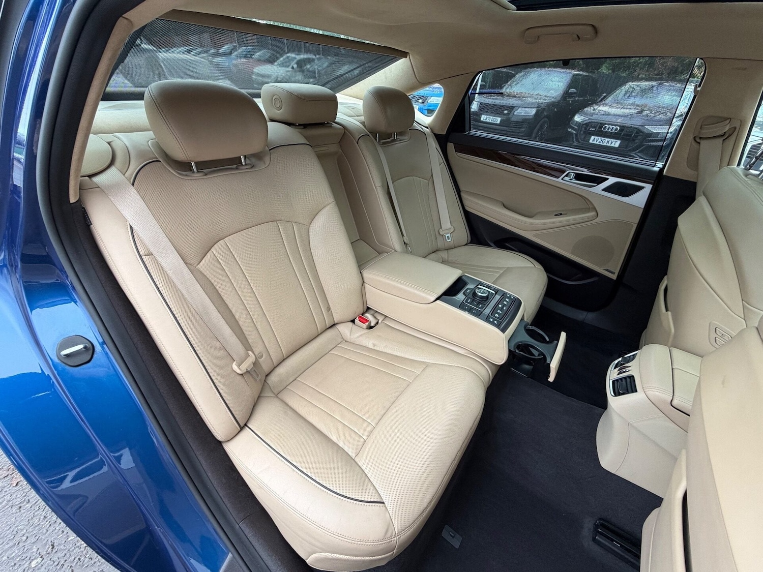 Used Hyundai Genesis 2014 for sale - 76957116: Photo 17