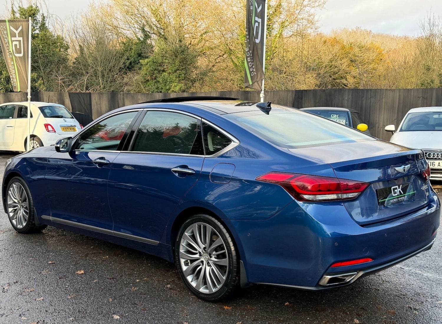 Used Hyundai Genesis 2014 for sale - 76957116: Photo 2