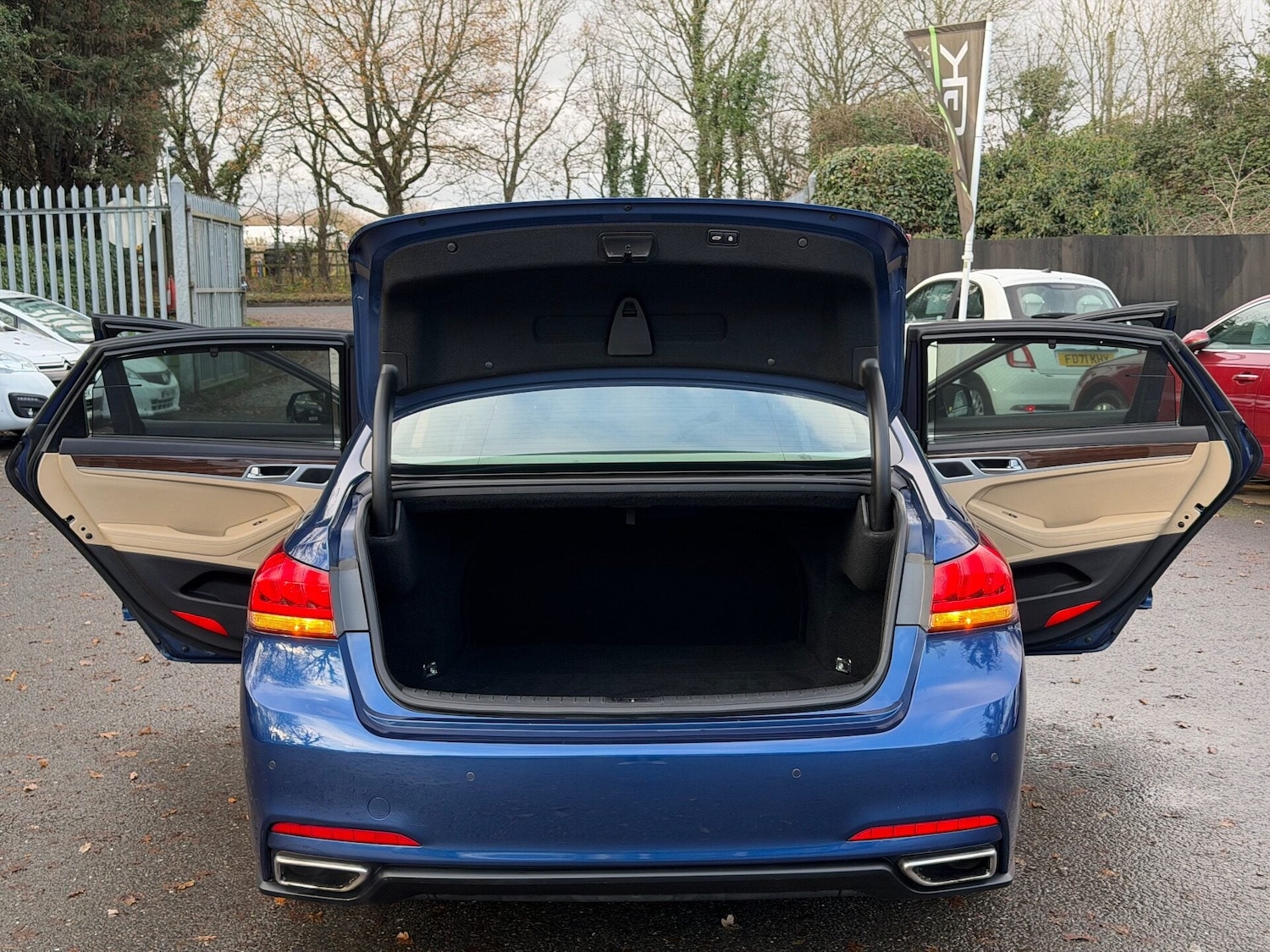 Used Hyundai Genesis 2014 for sale - 76957116: Photo 22