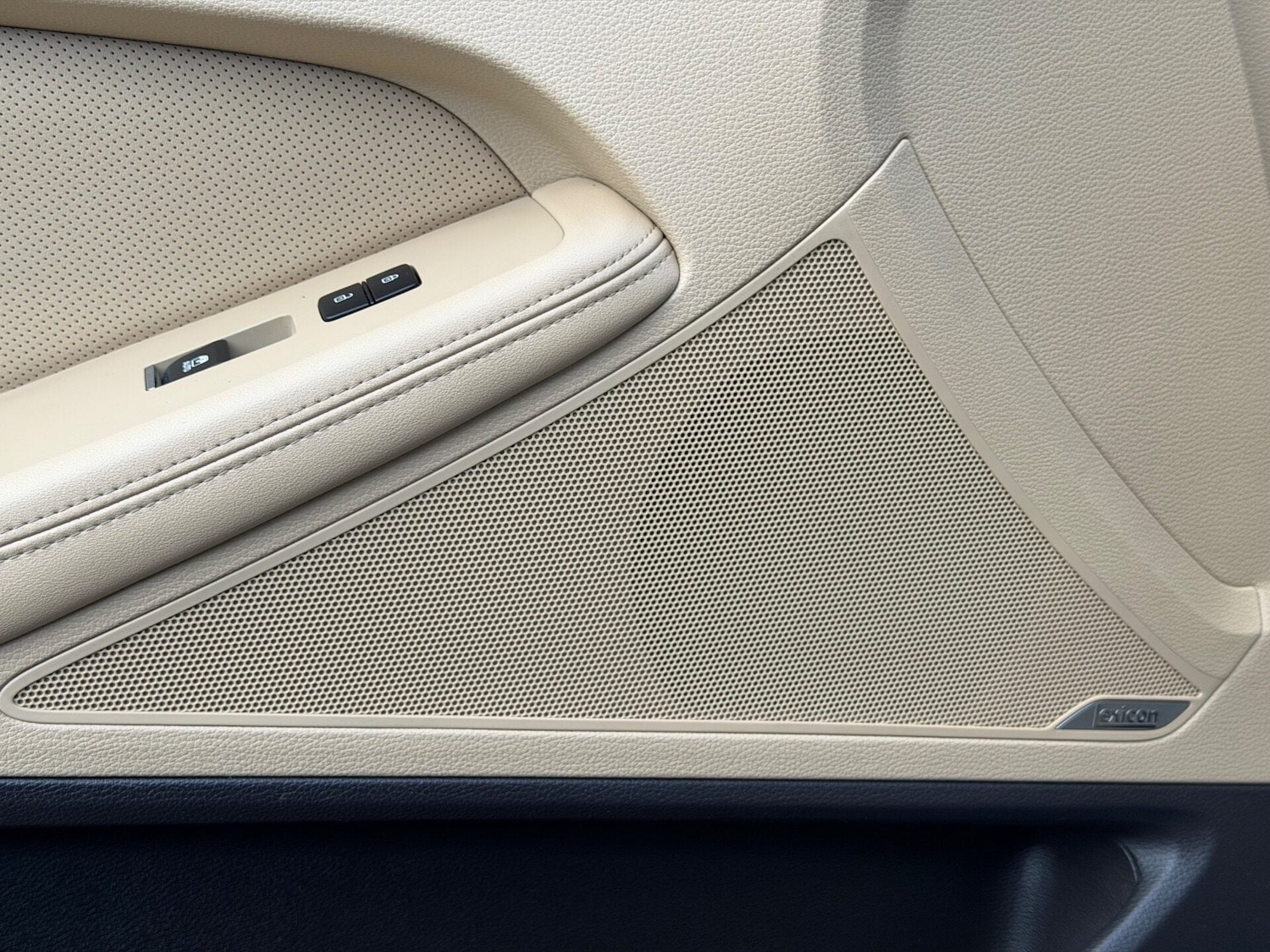 Used Hyundai Genesis 2014 for sale - 76957116: Photo 26