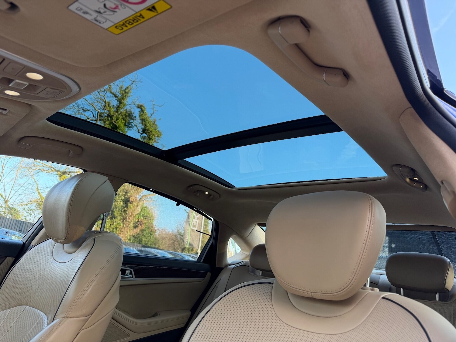 Used Hyundai Genesis 2014 for sale - 76957116: Photo 3