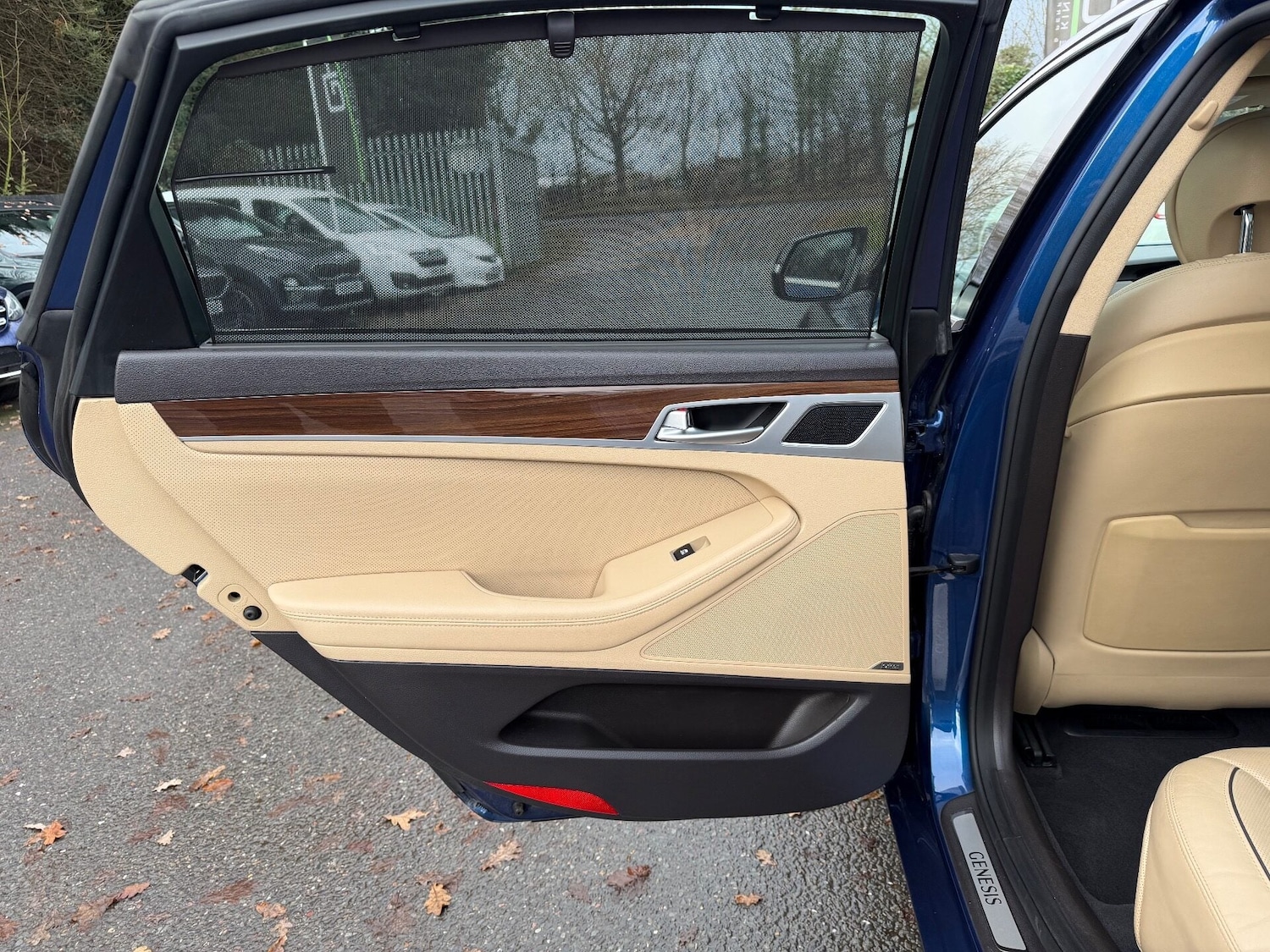 Used Hyundai Genesis 2014 for sale - 76957116: Photo 32