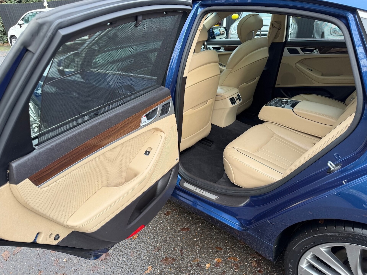 Used Hyundai Genesis 2014 for sale - 76957116: Photo 33