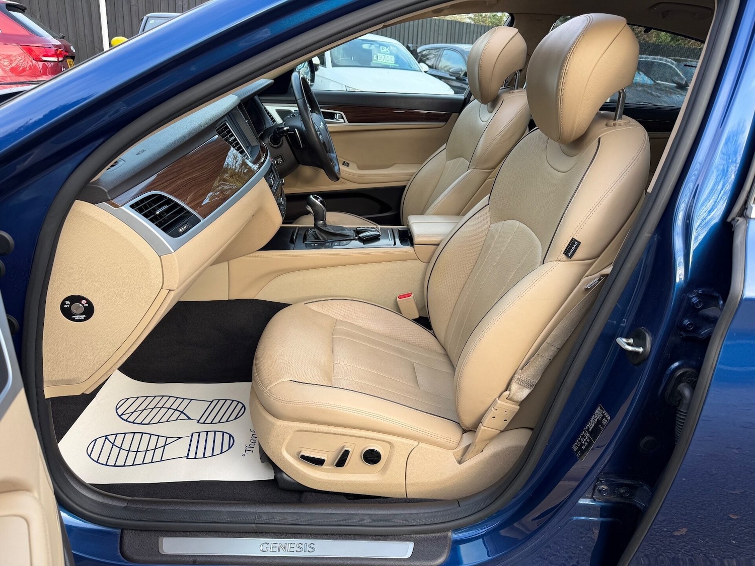 Used Hyundai Genesis 2014 for sale - 76957116: Photo 4