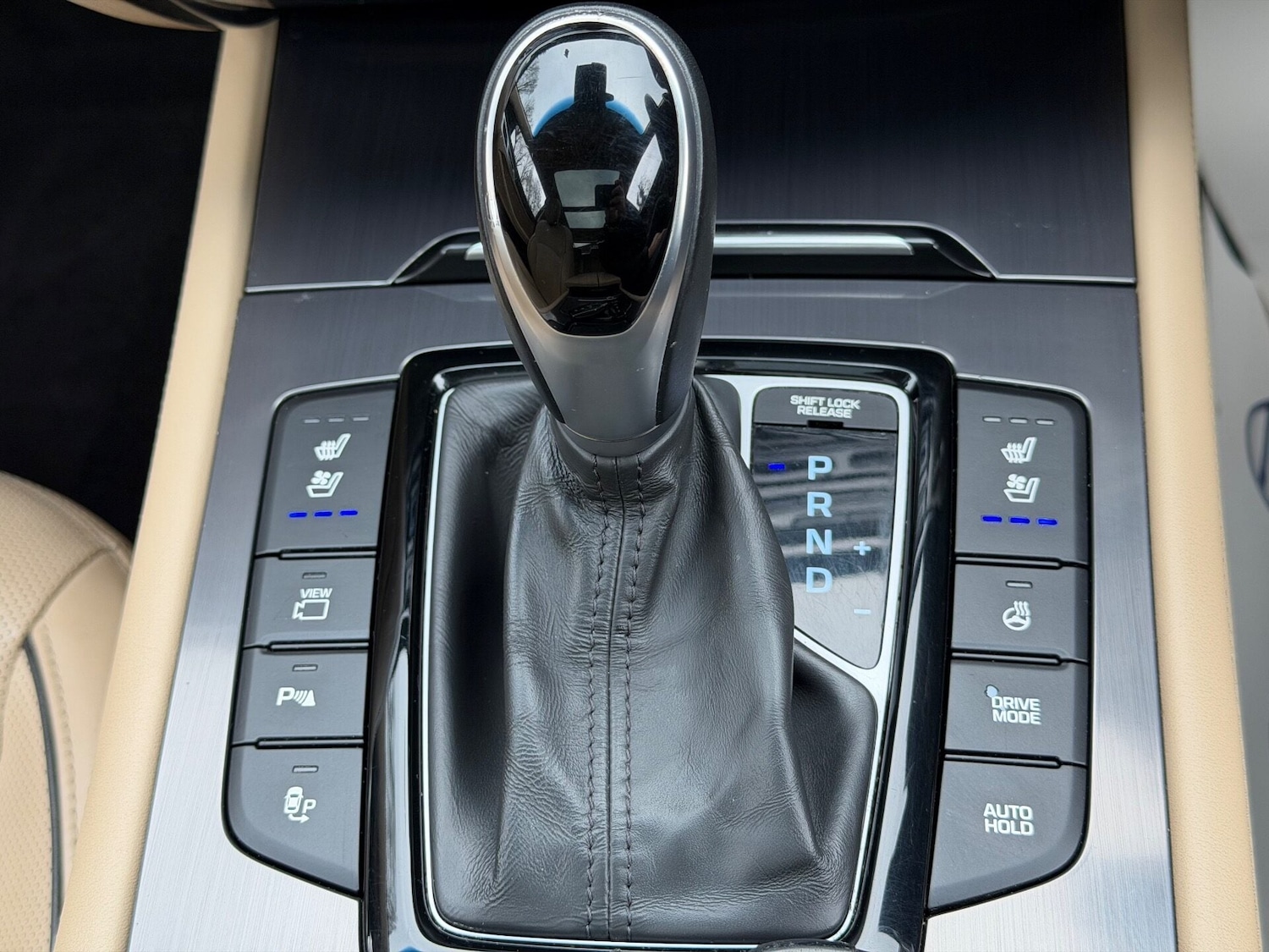 Used Hyundai Genesis 2014 for sale - 76957116: Photo 51