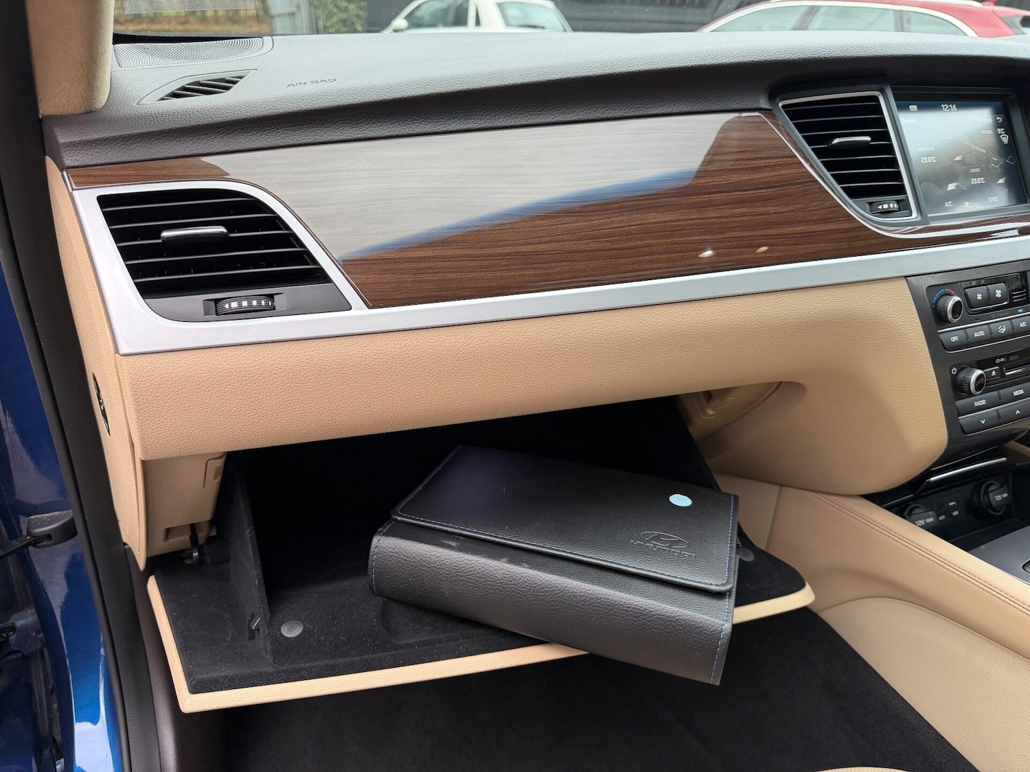 Used Hyundai Genesis 2014 for sale - 76957116: Photo 62