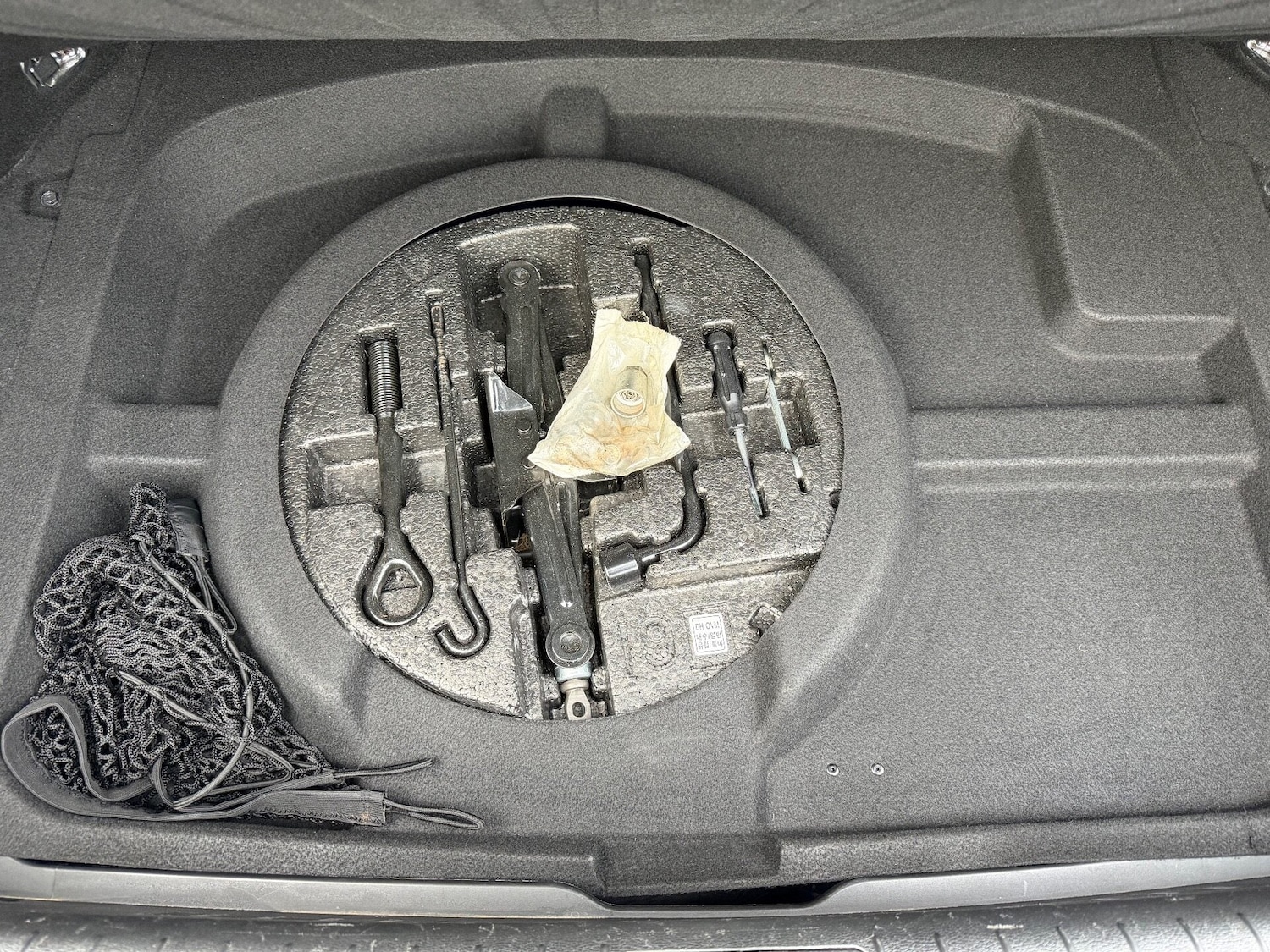 Used Hyundai Genesis 2014 for sale - 76957116: Photo 64