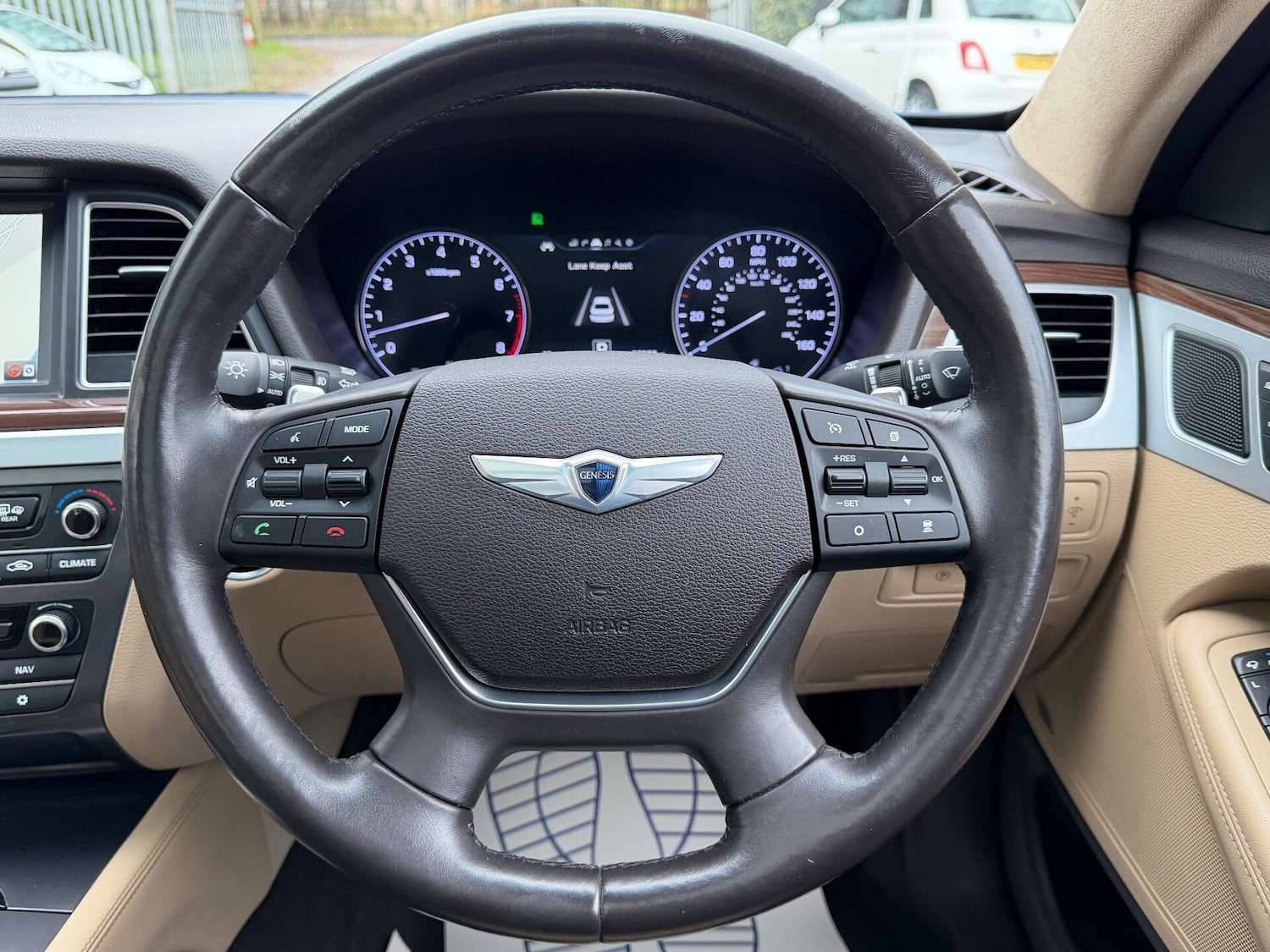 Used Hyundai Genesis 2014 for sale - 76957116: Photo 8